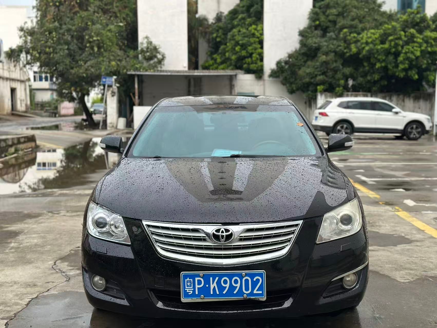 Toyota Camry 240G front left angle view