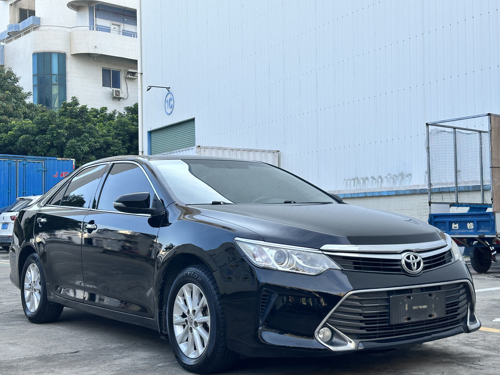 Toyota Camry 2015 front view