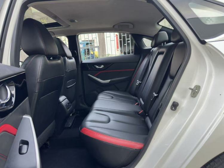 2018 Venucia D60 1.6L CVT Elite – Used Sedan Export | Shenzhen