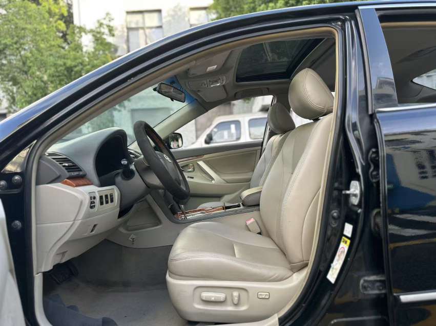 2007 Toyota Camry - Interior front seats