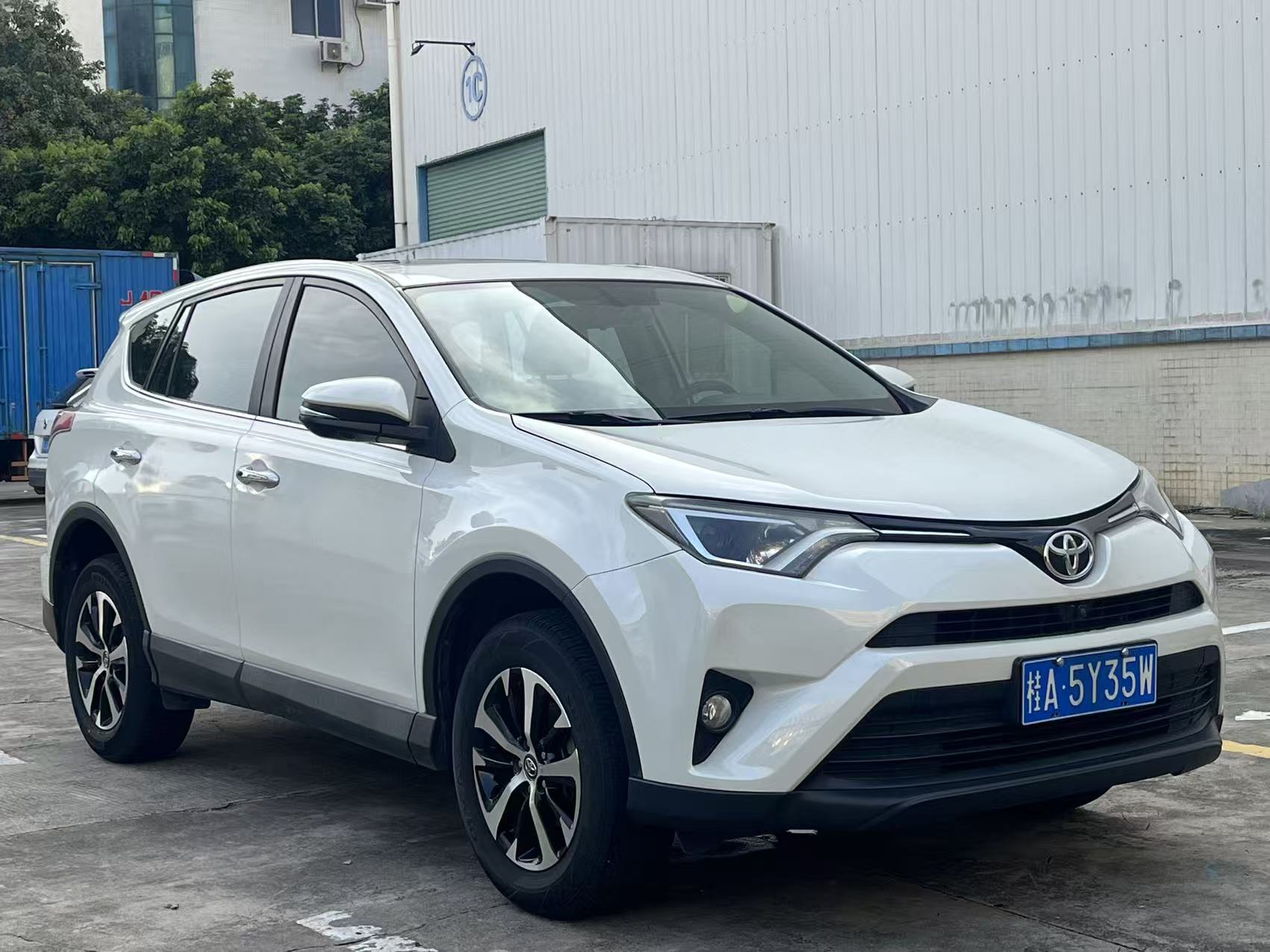 Used Toyota RAV4 2016 2.0L CVT 2WD Fashion SUV, LHD Petrol FWD For Export