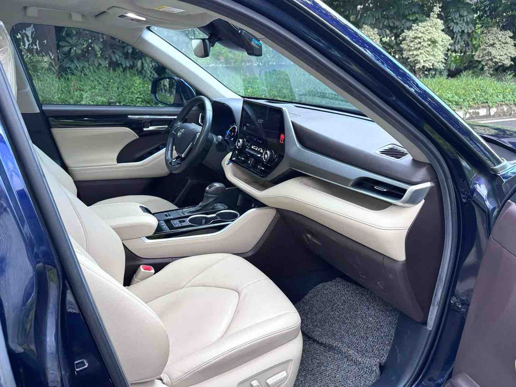Used 2022 Toyota Highlander Hybrid 2.5L 4WD Premium 7-Seater SUV for Export