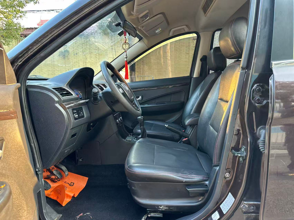 Dongfeng Fengguang 370 additional view