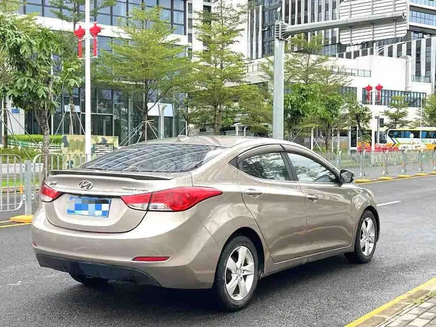 Used 2013 Hyundai Elantra Langdong 1.6 GLX Leading Automatic Sedan (Reg. 2014) For Export, 130,000 KM
