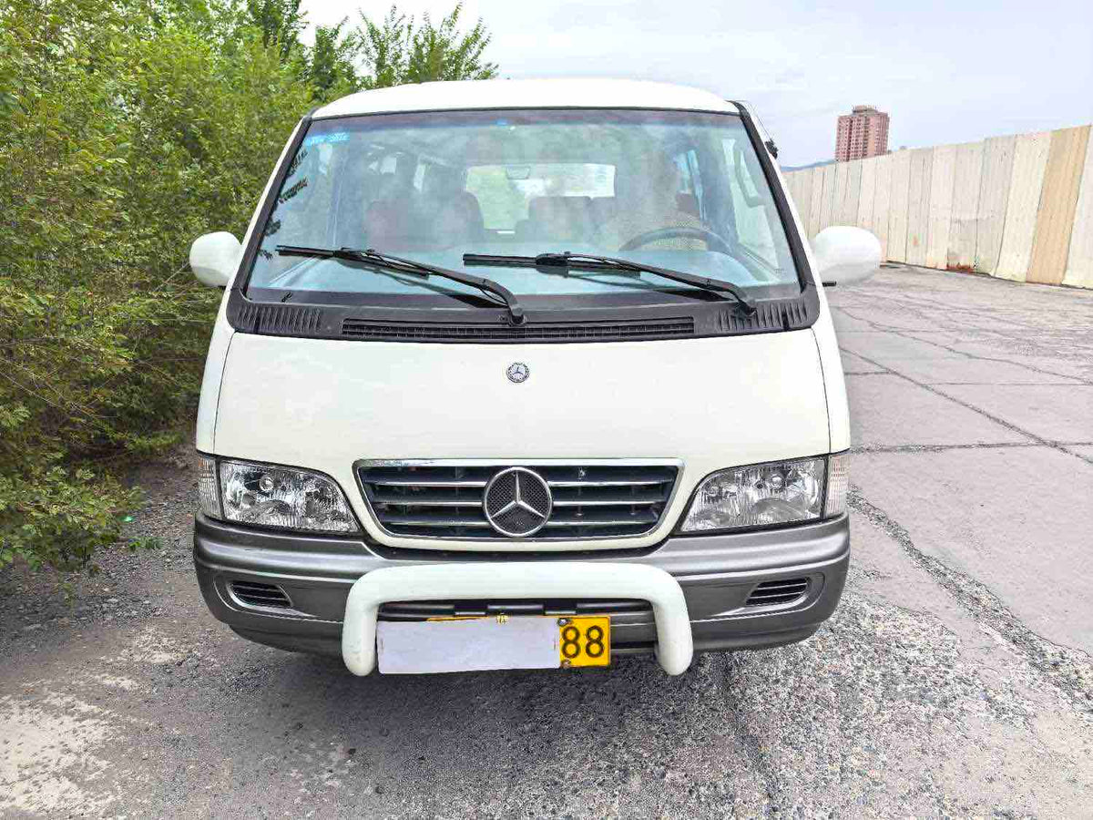 Used Huizhong Istana 2.3L Manual 15-Seater Minibus | 2011 Registration, Petrol, FOB Shenzhen