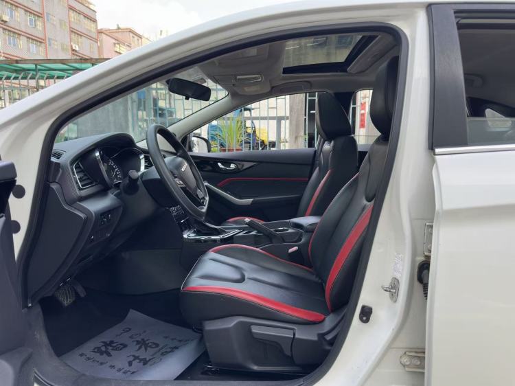 2018 Venucia D60 1.6L CVT Elite – Used Sedan Export | Shenzhen
