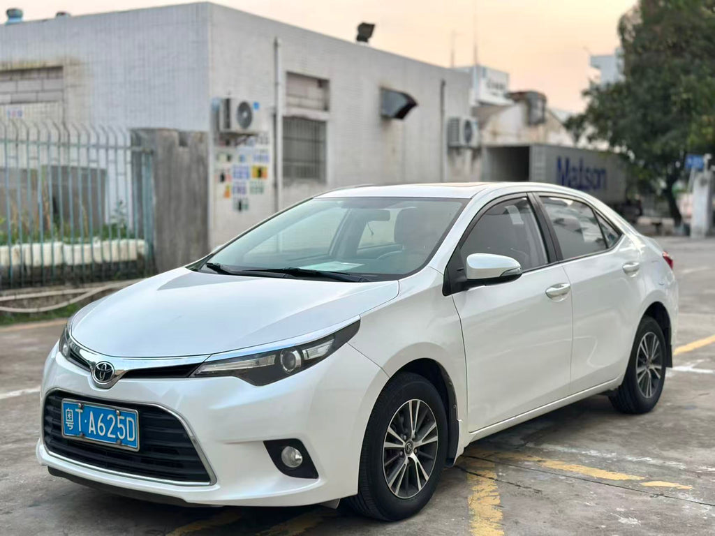Toyota Levin 2017 front three-quarter view