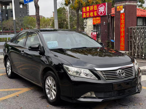 Toyota Camry 2013 driver seat interior