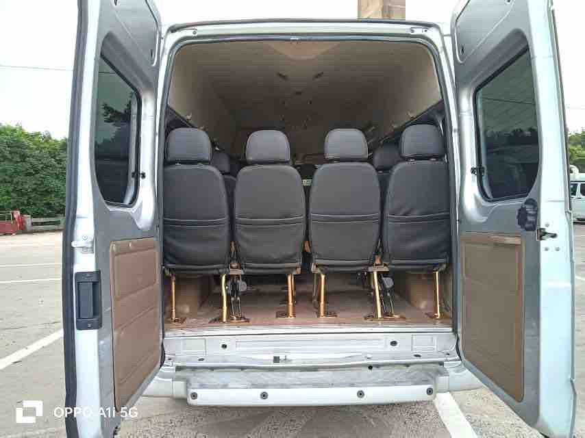 Used 2009 Ford Transit 2.3L Petrol Manual Long Wheelbase Medium Roof 3–15 Seater Minibus For Export