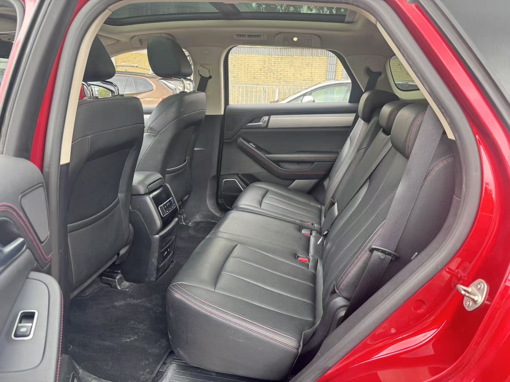 FOB Shenzhen Used 2018 BYD Tang New Energy DM 2.0T AWD Smart Connect 7-Seater SUV PHEV 81KM EV Range National V Export Ready