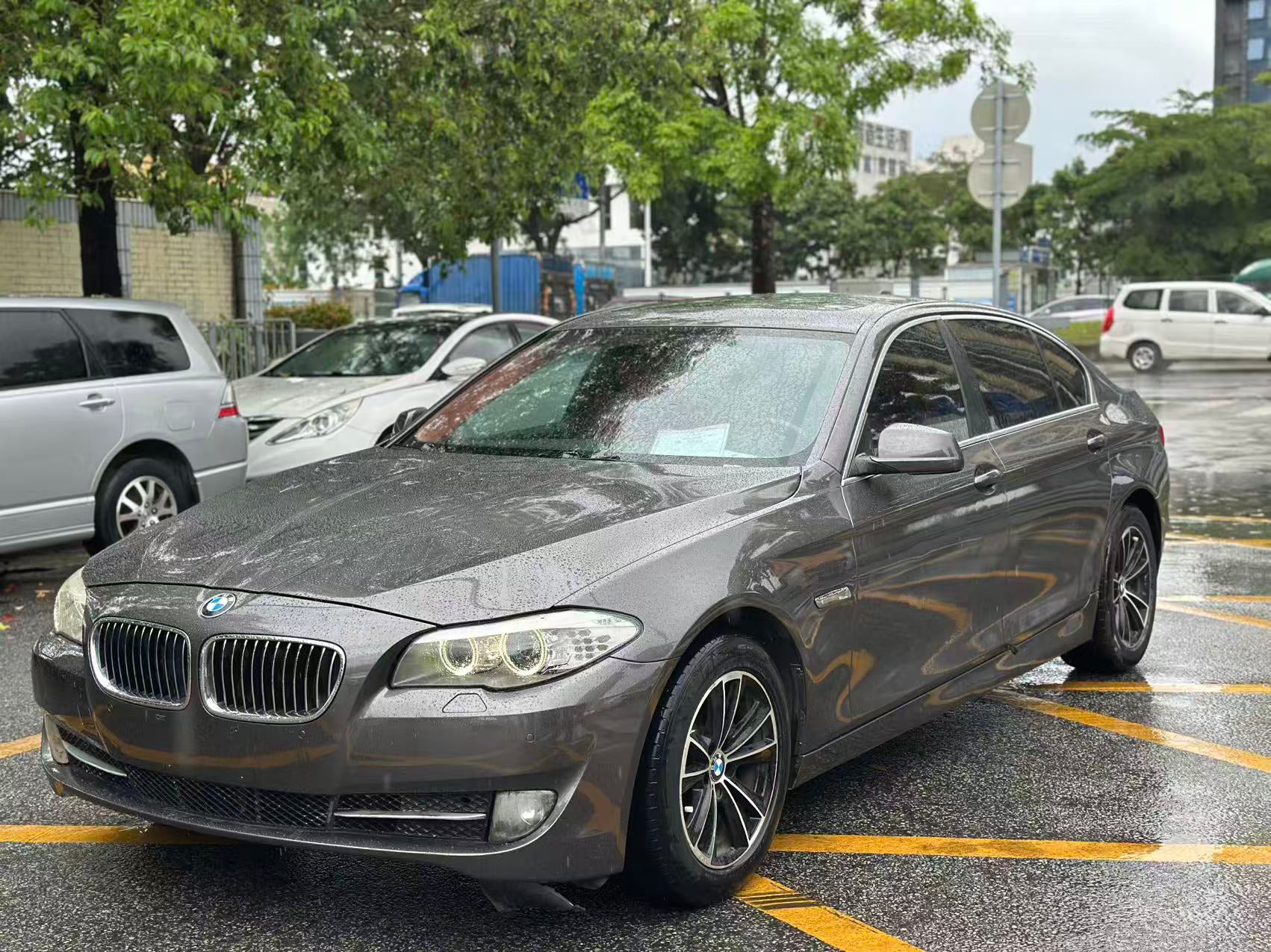 FOB Shenzhen Used 2013 BMW 5 Series 525Li Luxury Edition 4-Door 5-Seater RWD Sedan | 2.0T Turbo Gasoline Export Ready