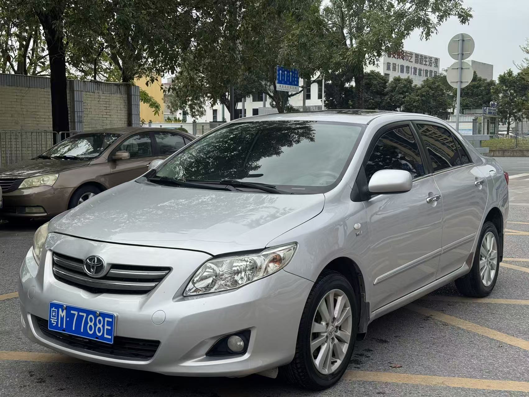 Toyota Corolla 2008 rear view – parking lot