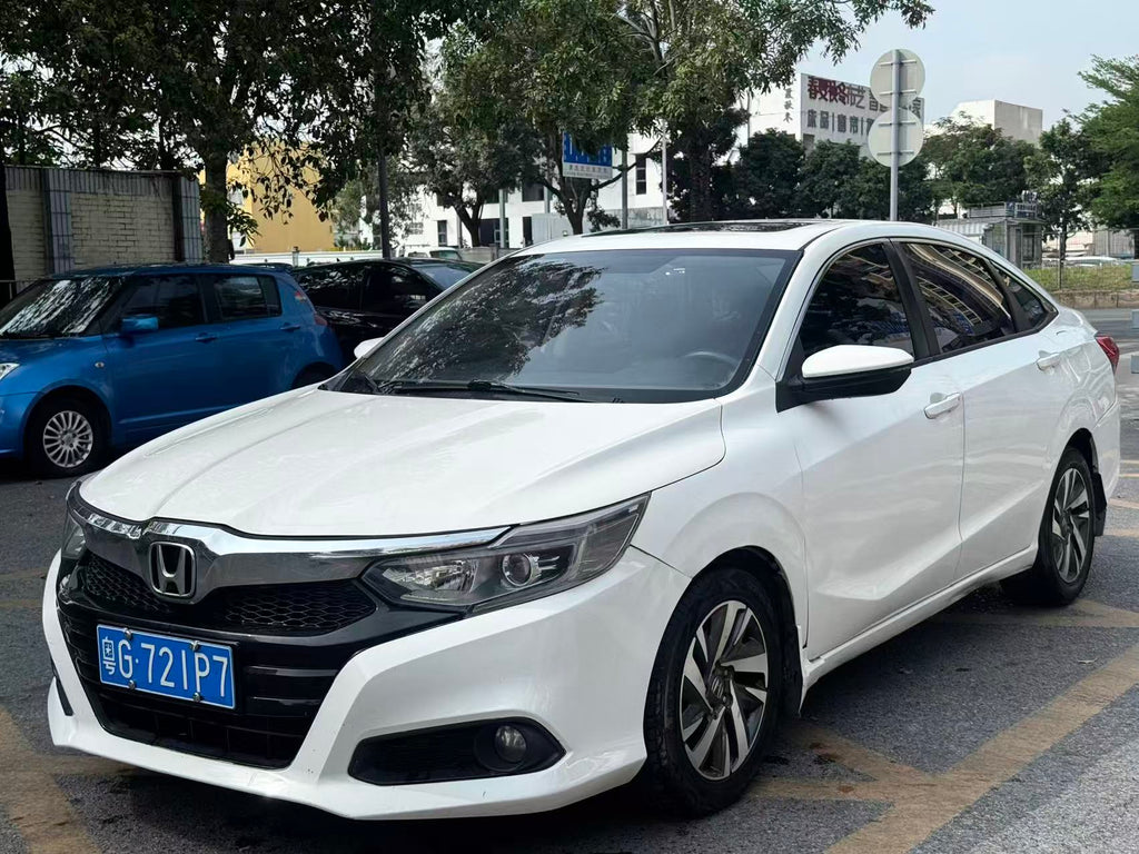 Honda Lingpai rear passenger interior view