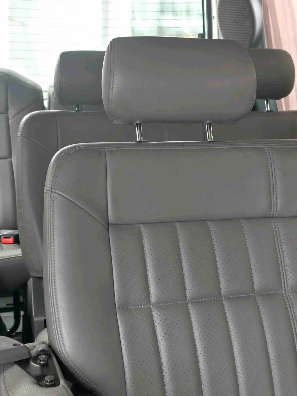 Used Huizhong Istana 2.3L Luxury 15-Seater Minibus | 2009
