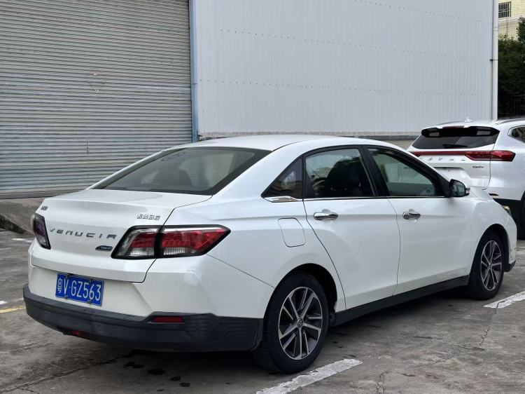 2018 Venucia D60 1.6L CVT Elite – Used Sedan Export | Shenzhen