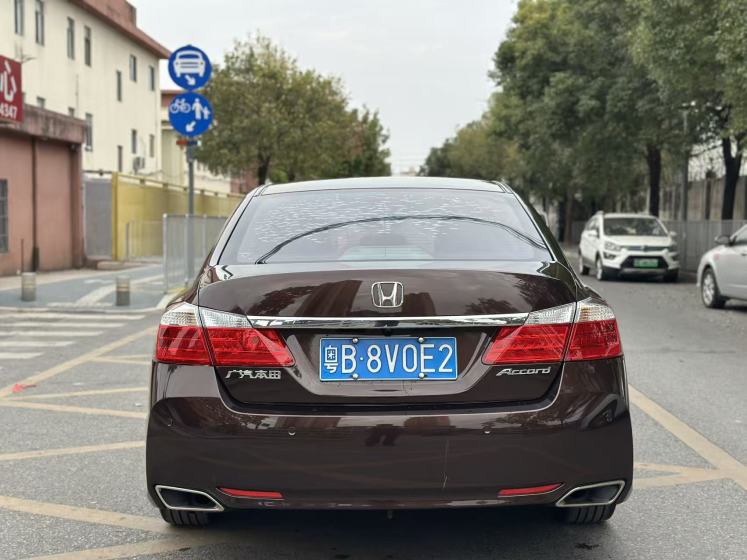 2015 Honda Accord front view