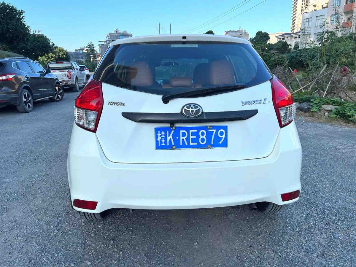 Used 2014 Toyota Yaris L Zhixuan 1.3E Manual Sedan, White, 120,000 km