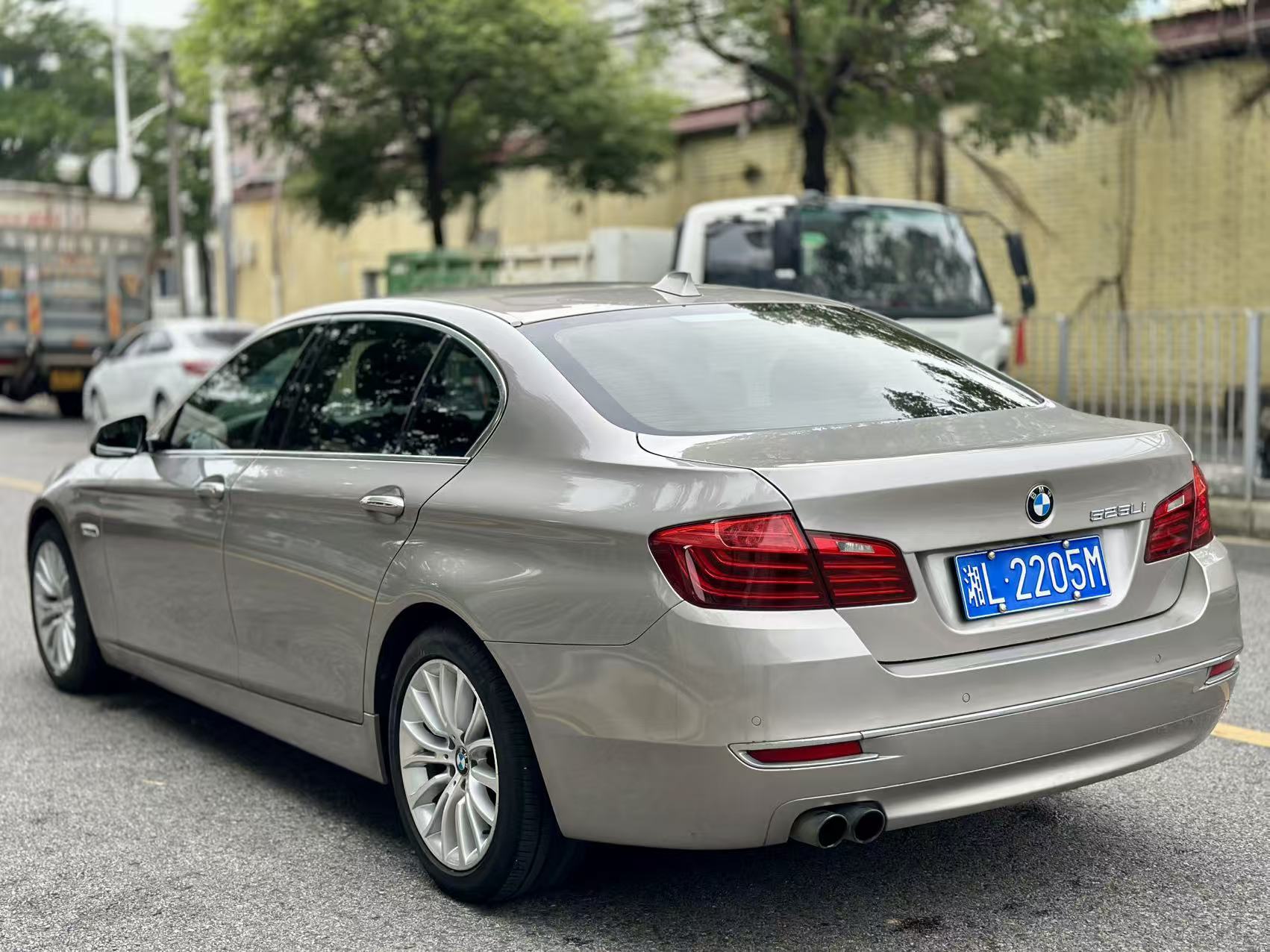 FOB Shenzhen Used 2014 BMW 5 Series 525Li Luxury Package 4-Door 5-Seater RWD Sedan | 2.0T Turbo Petrol Export Ready