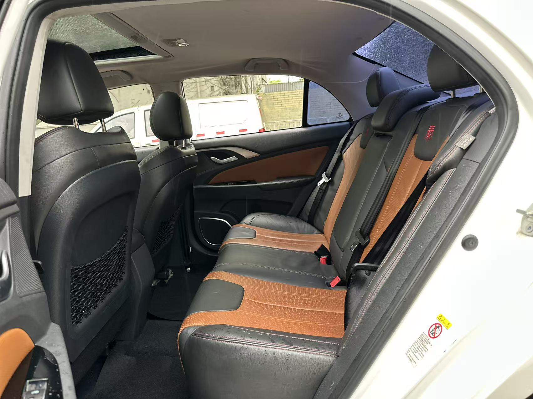 FOB Shenzhen Used 2015 BYD Qin New Energy Dual Crown Flagship Plus 1.5T PHEV Sedan | 70KM EV Range LFP Battery Export Ready