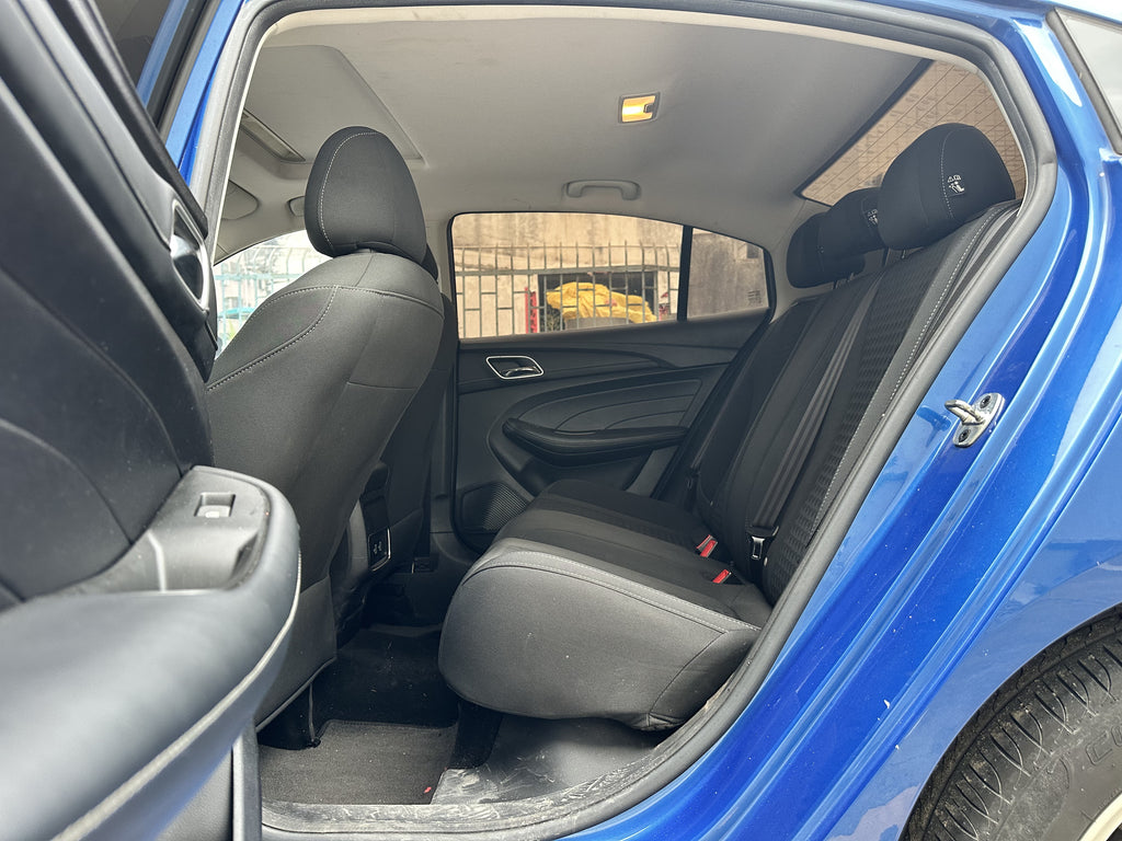 FOB Shenzhen Used 2019 Roewe i5 1.5L Auto 4G Internet Luxury Sedan 4-Door 5-Seater FWD National VI Emission Low Mileage Export Car