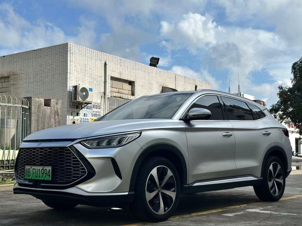 BYD Song PLUS DM-i 2021 - Side rear three-quarter view