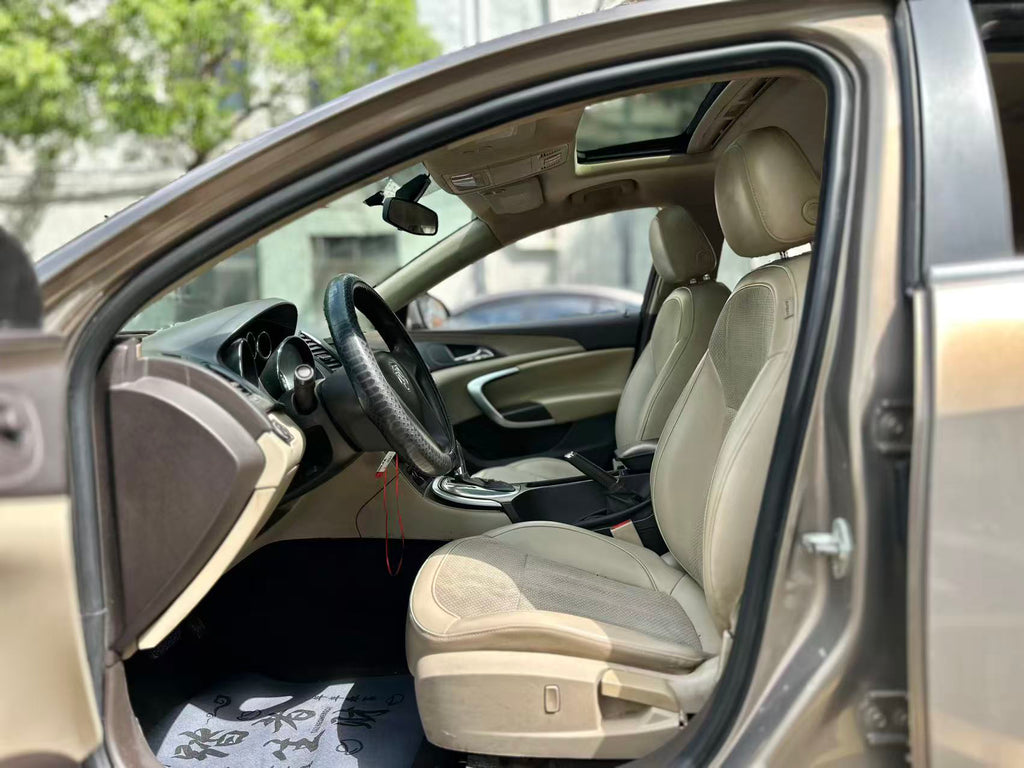 Buick Regal 2009 front driver interior view