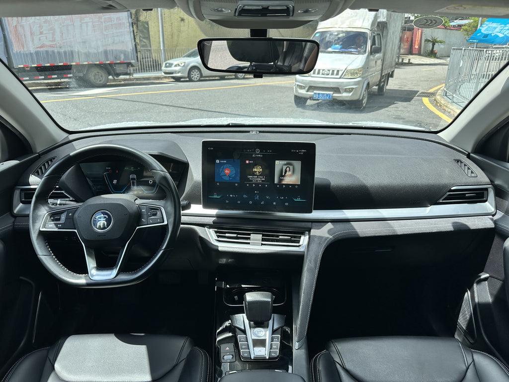 2019 BYD Song Pro DM - Side Front 3/4 View
