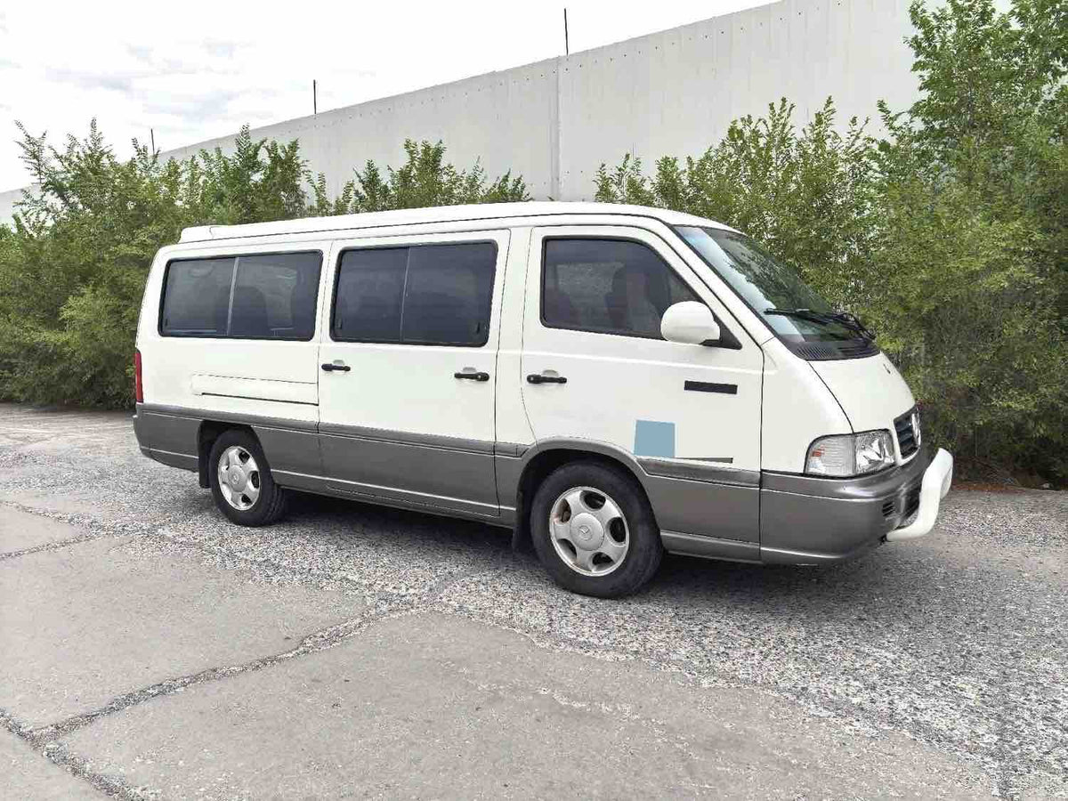 Used Huizhong Istana 2.3L Manual 15-Seater Minibus | 2011 Registration, Petrol, FOB Shenzhen