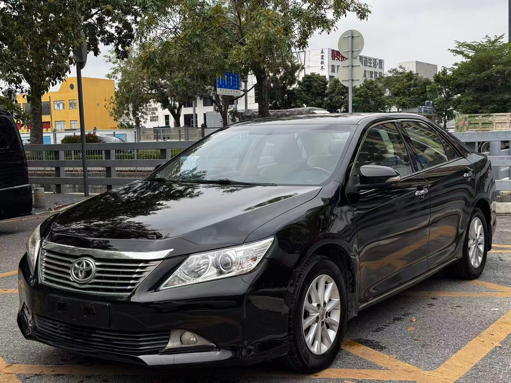 Toyota Camry 2013 rear seat interior