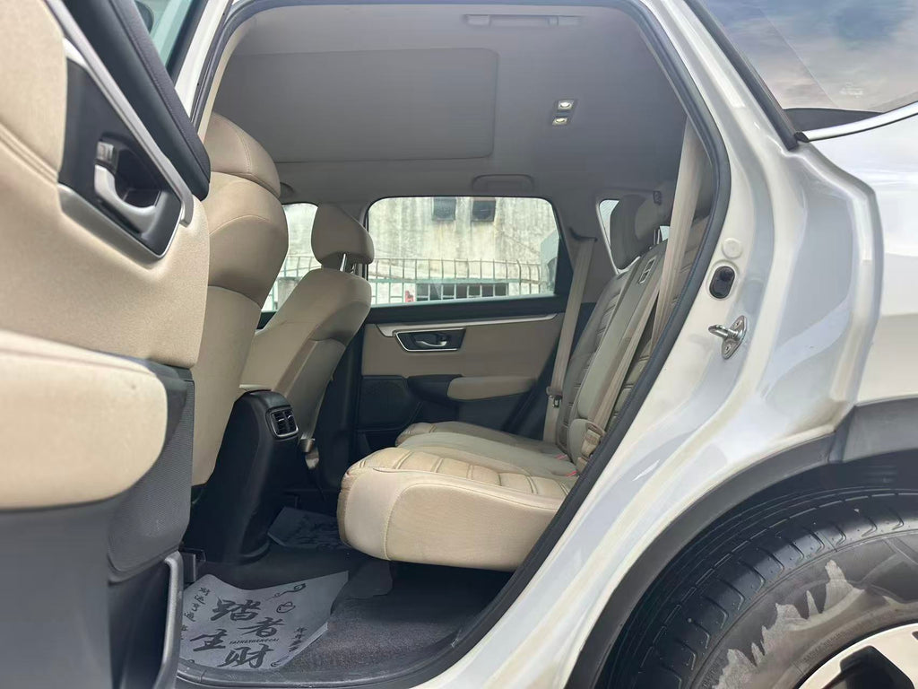 Honda CR-V 2021 White - Front View
