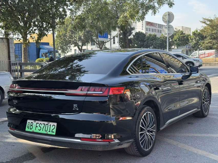 BYD Han DM front passenger interior