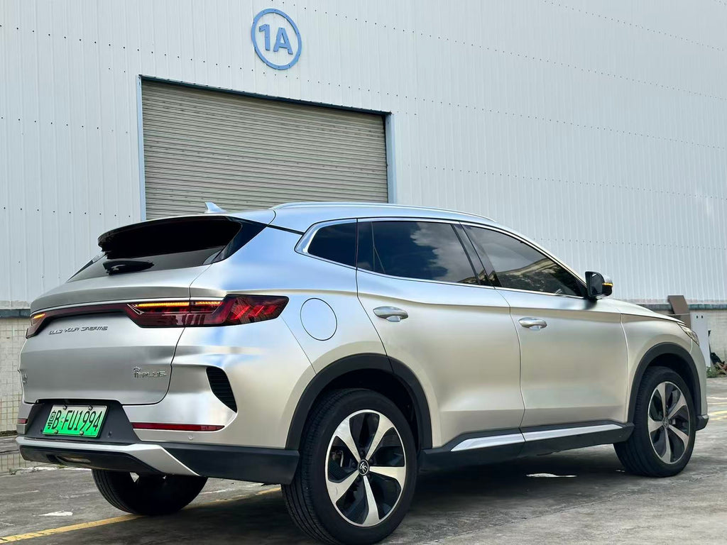 BYD Song PLUS DM-i 2021 - Front driver door open view