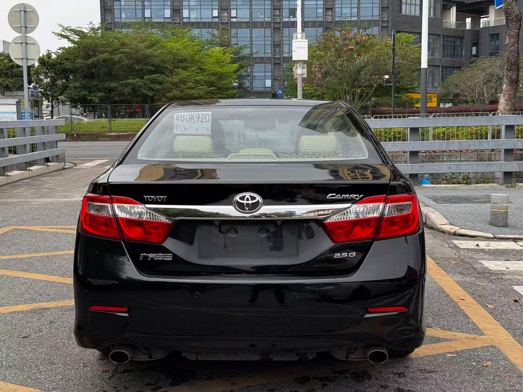 Toyota Camry 2013 side view