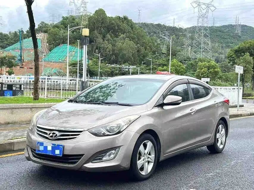 Used 2013 Hyundai Elantra Langdong 1.6 GLX Leading Automatic Sedan (Reg. 2014) For Export, 130,000 KM