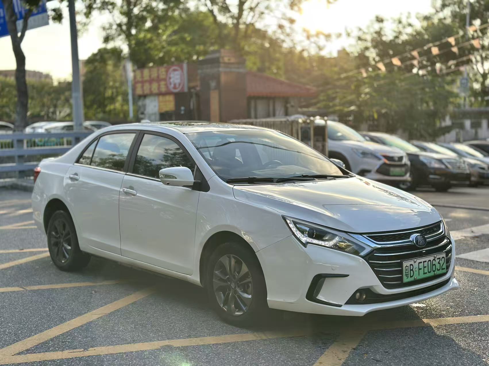 BYD Qin 2017 exterior front view white