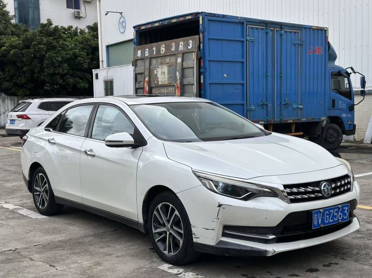 2018 Venucia D60 1.6L CVT Elite – Used Sedan Export | Shenzhen