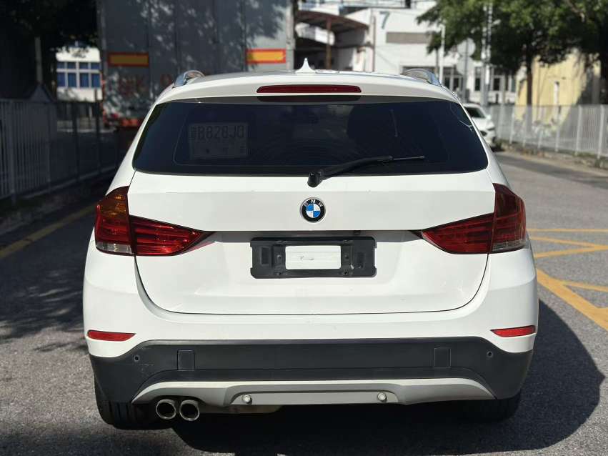 Used 2014 BMW X1 sDrive18i Leading Edition | LHD Petrol 2.0T SUV For Export, White