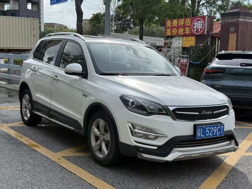 Used 2015 Zotye Domy X5 1.5T Manual Premium Compact SUV, 96,800 KM, 5-Seater Petrol SUV for Export