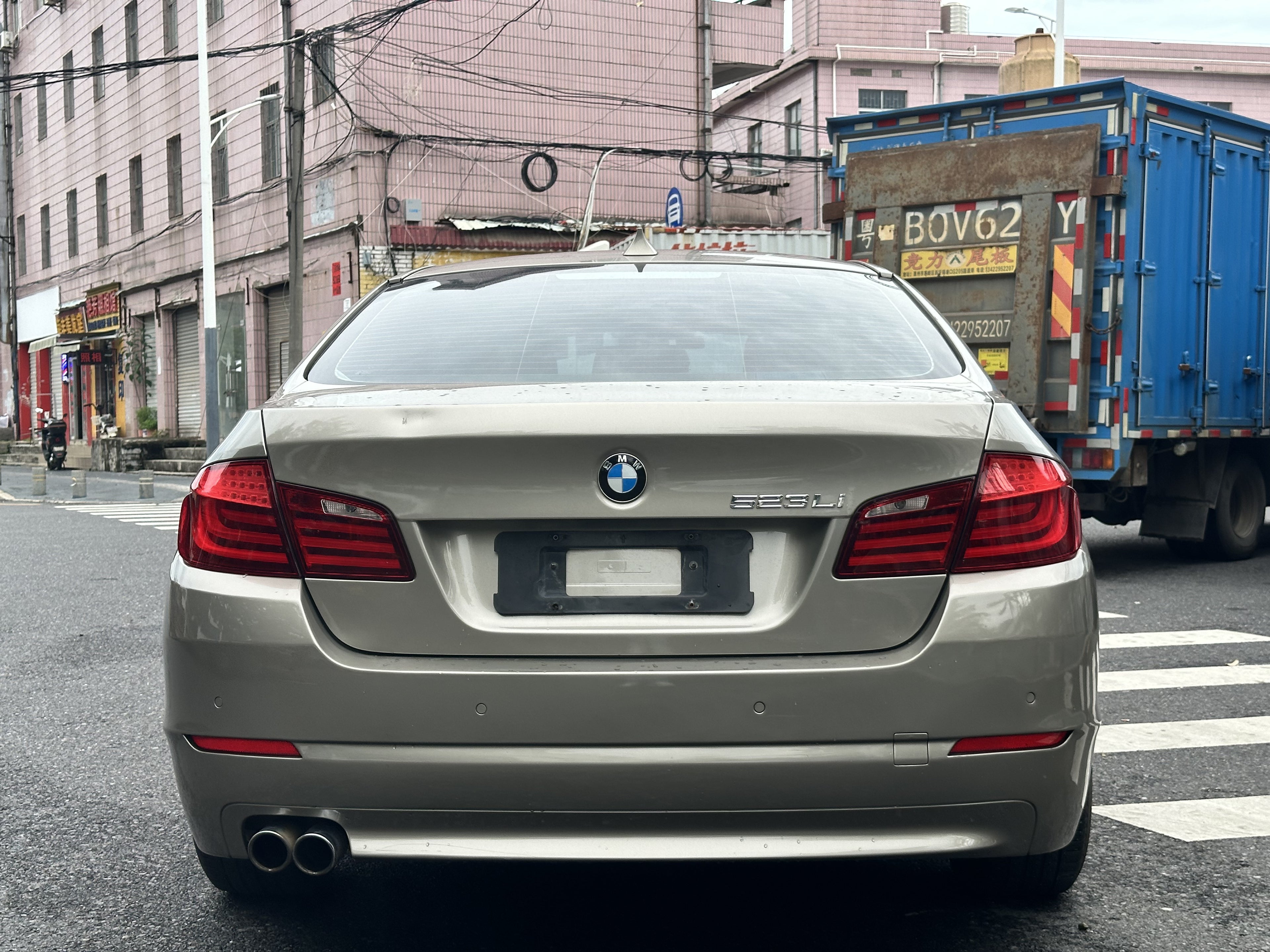 FOB Shenzhen Used 2011 BMW 5 Series 520Li Elegant 4-Door 5-Seater RWD Luxury Sedan | 2.5L Petrol Euro 4 Export Ready