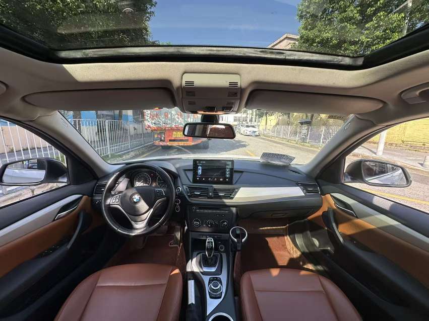 Used 2014 BMW X1 sDrive18i Leading Edition | LHD Petrol 2.0T SUV For Export, White