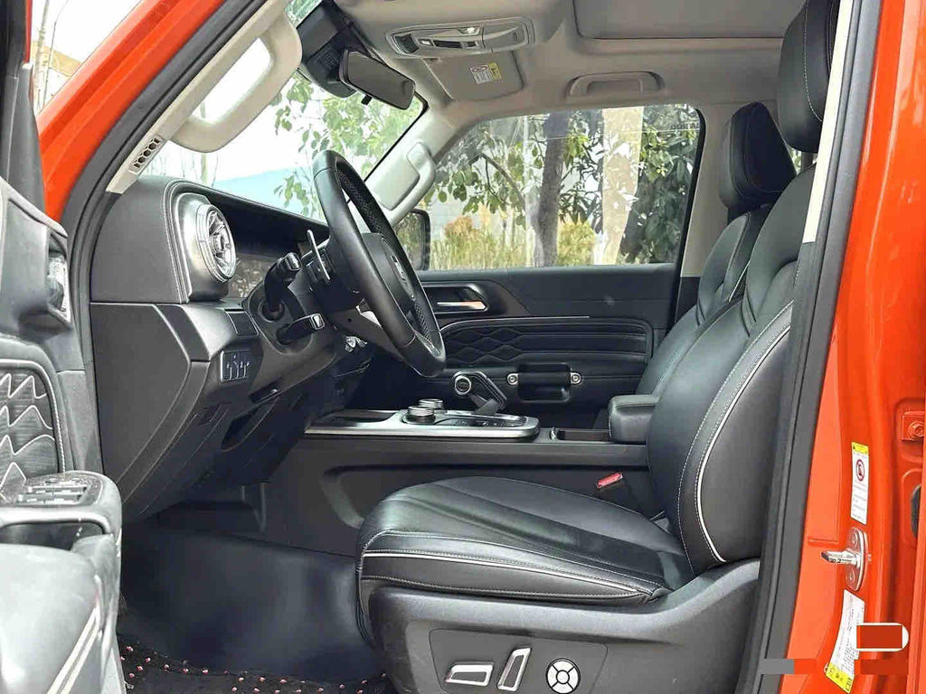 Used 2021 GWM Tank 300 2.0T Challenger Automatic Hardcore Off-road SUV for Export
