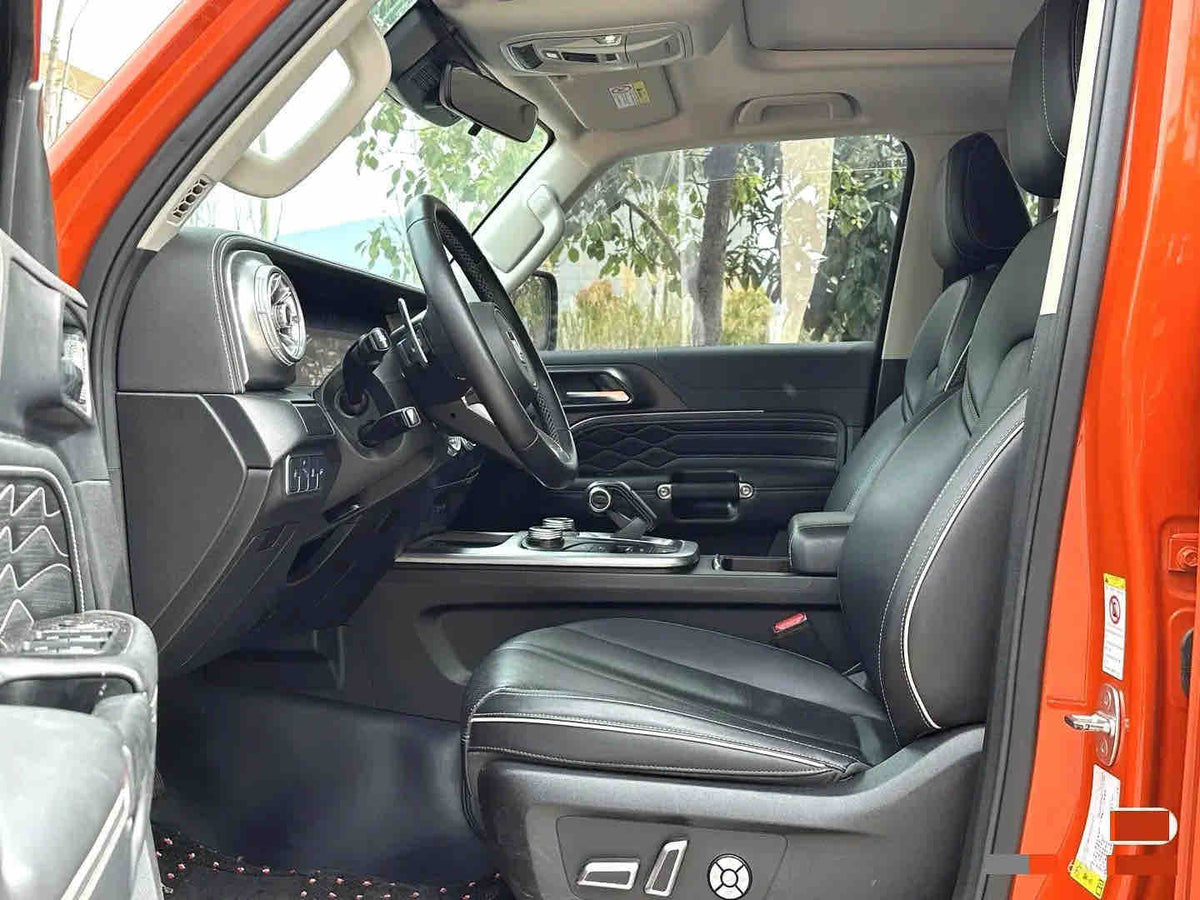 Used 2021 GWM Tank 300 2.0T Challenger Automatic Hardcore Off-road SUV for Export