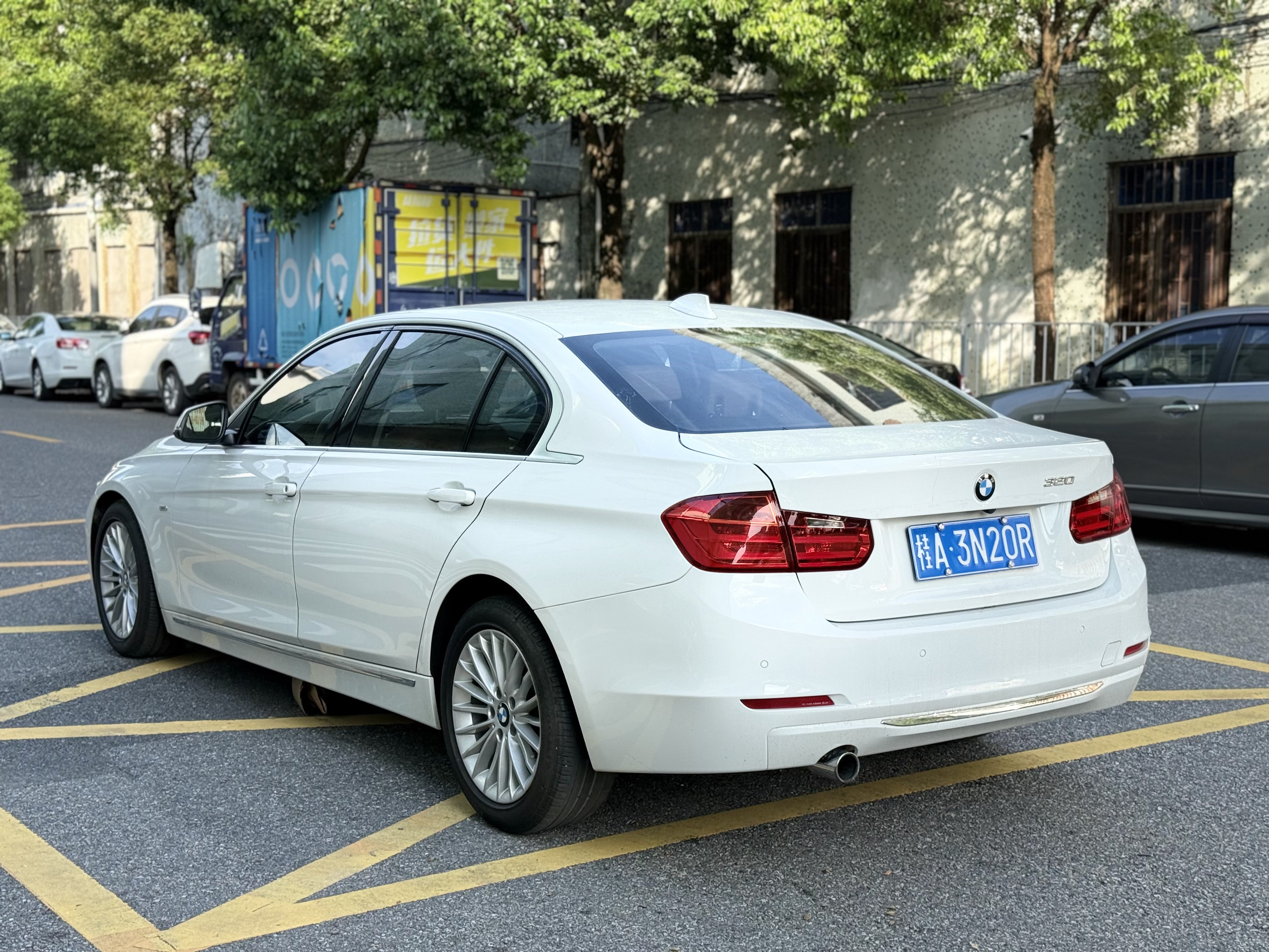FOB Shenzhen Used 2015 BMW 3 Series 320Li Luxury Package 4-Door 5-Seater RWD Sedan | 2.0T Turbo Gasoline Export Ready