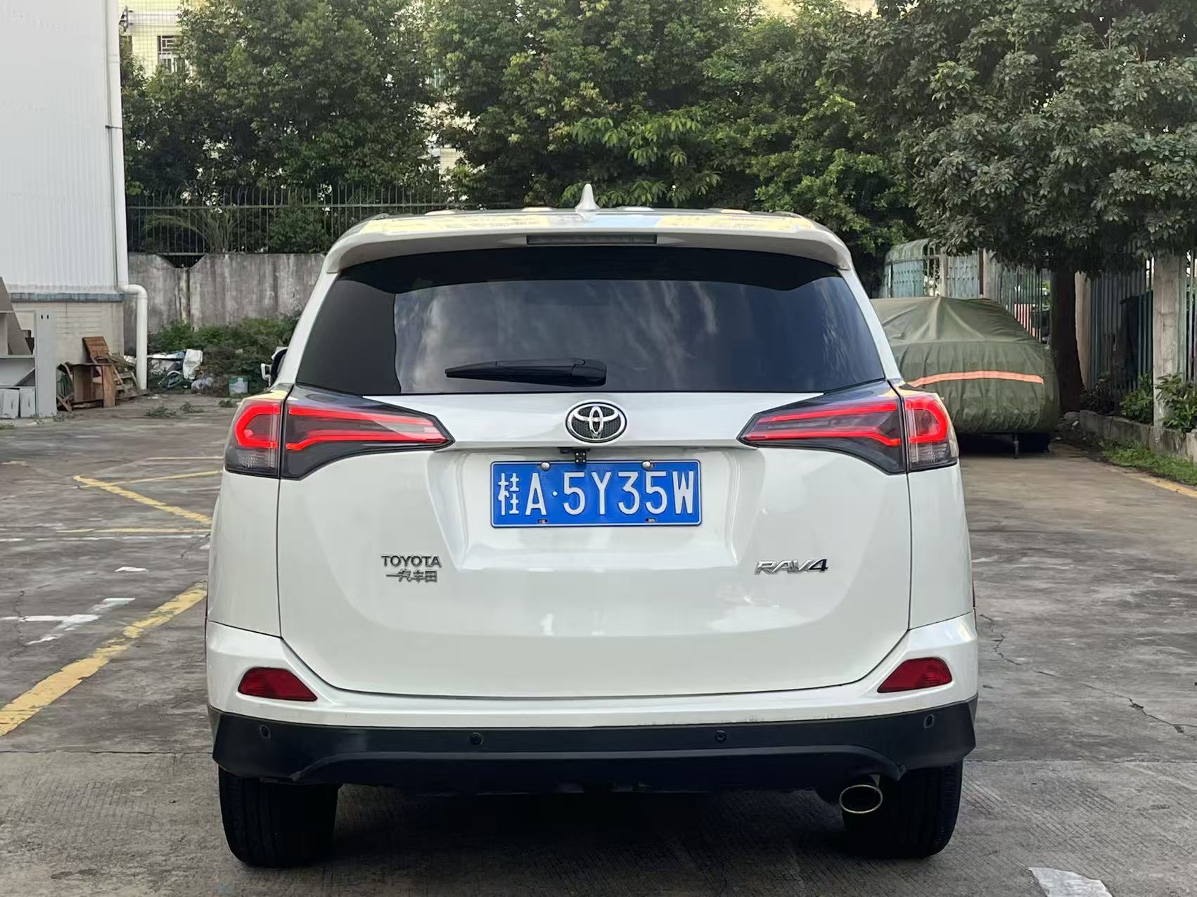 Used Toyota RAV4 2016 2.0L CVT 2WD Fashion SUV, LHD Petrol FWD For Export