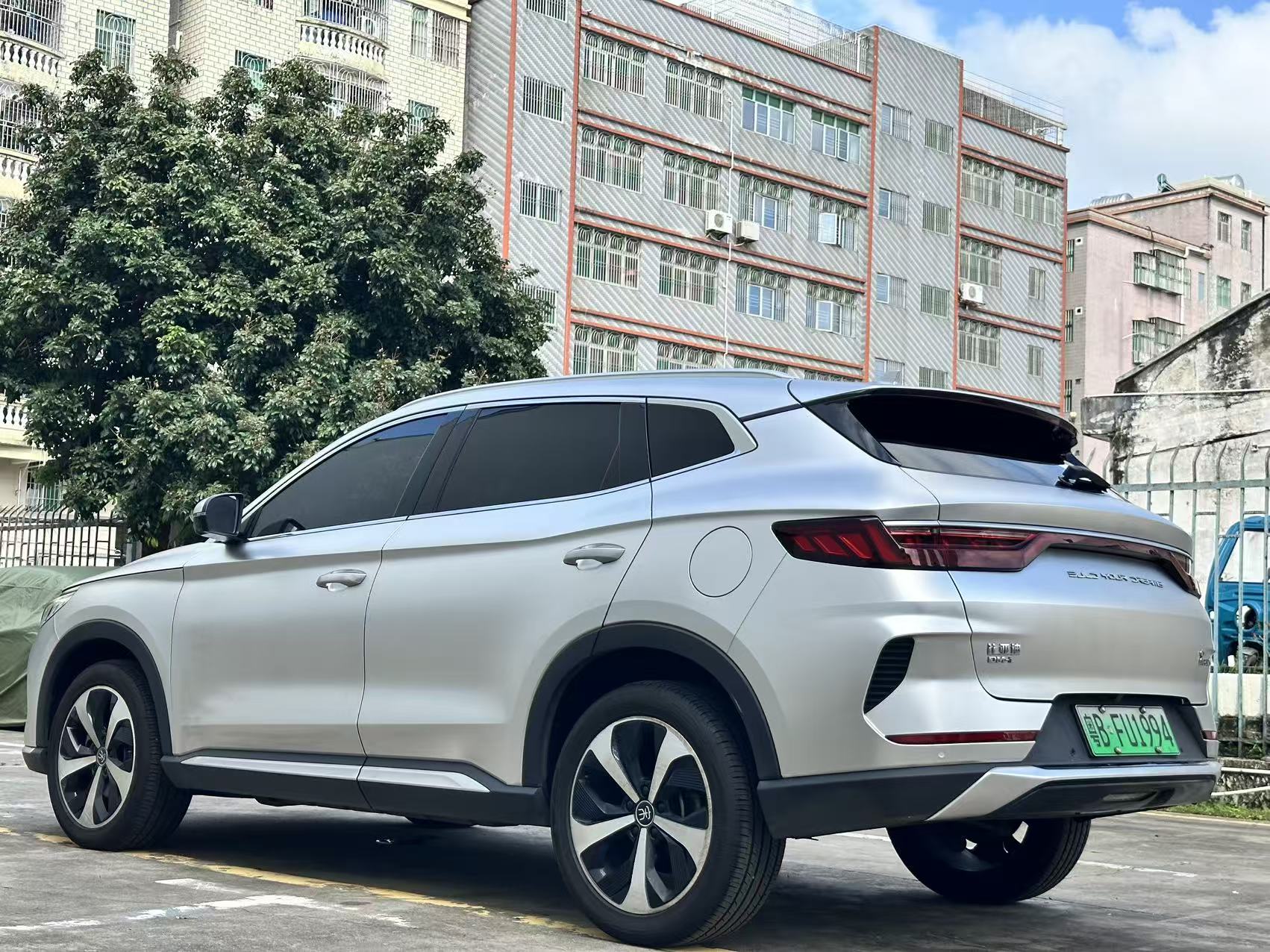 BYD Song PLUS DM-i 2021 - Front interior, driver seat