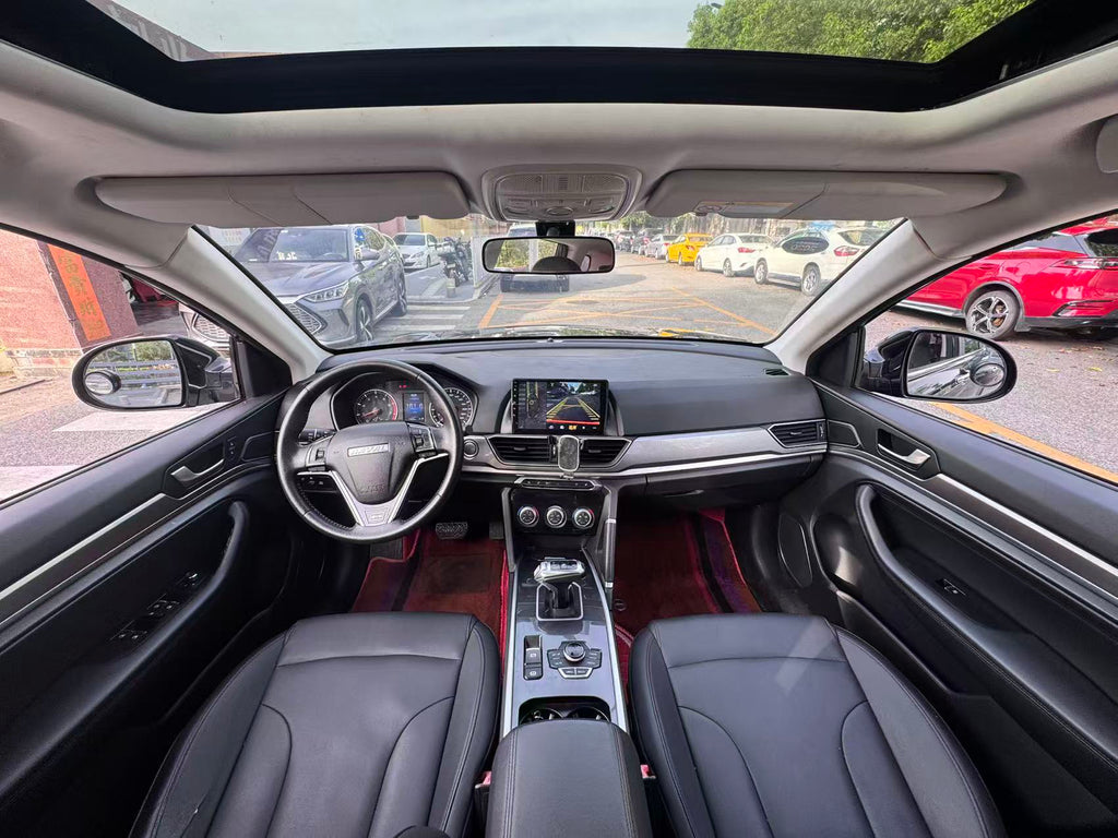 2019 Haval H6 Sport Edition - Rear 3/4 view, black exterior