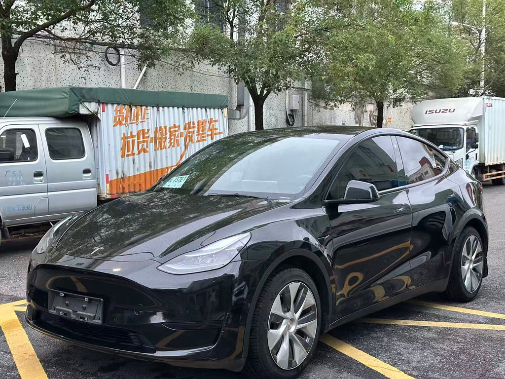 Tesla Model Y 2022 side view black