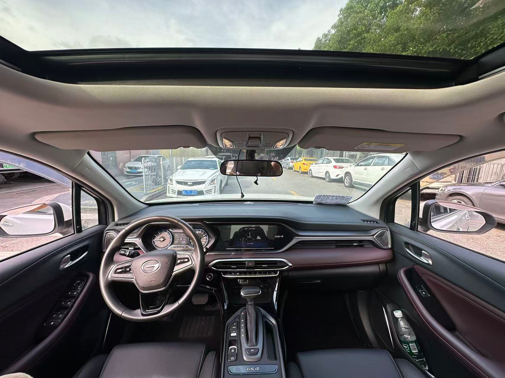 2020 GAC Trumpchi GS4 - Dashboard and cockpit interior