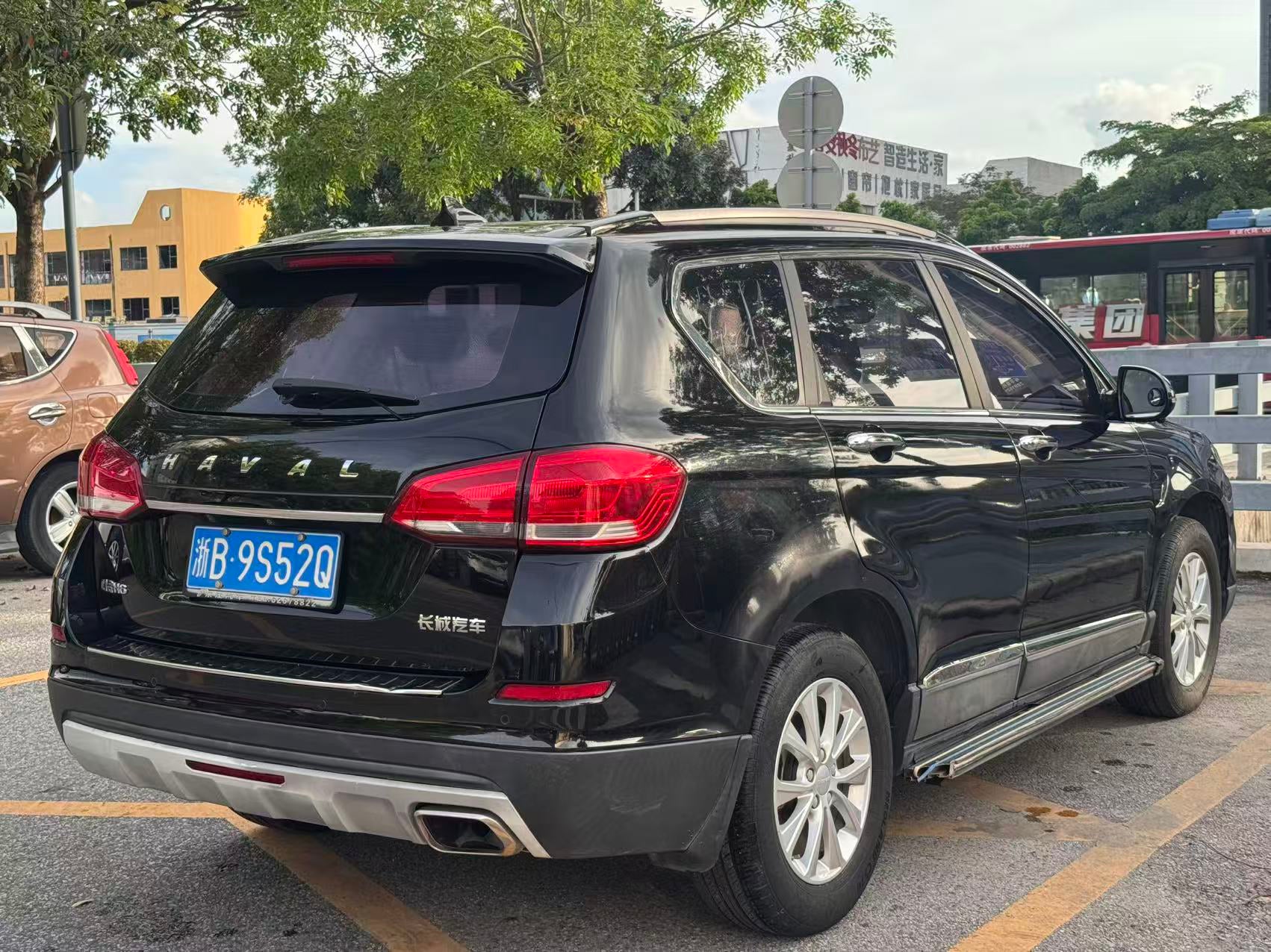 2019 Haval H6 Sport Edition - Rear interior, black leather seats