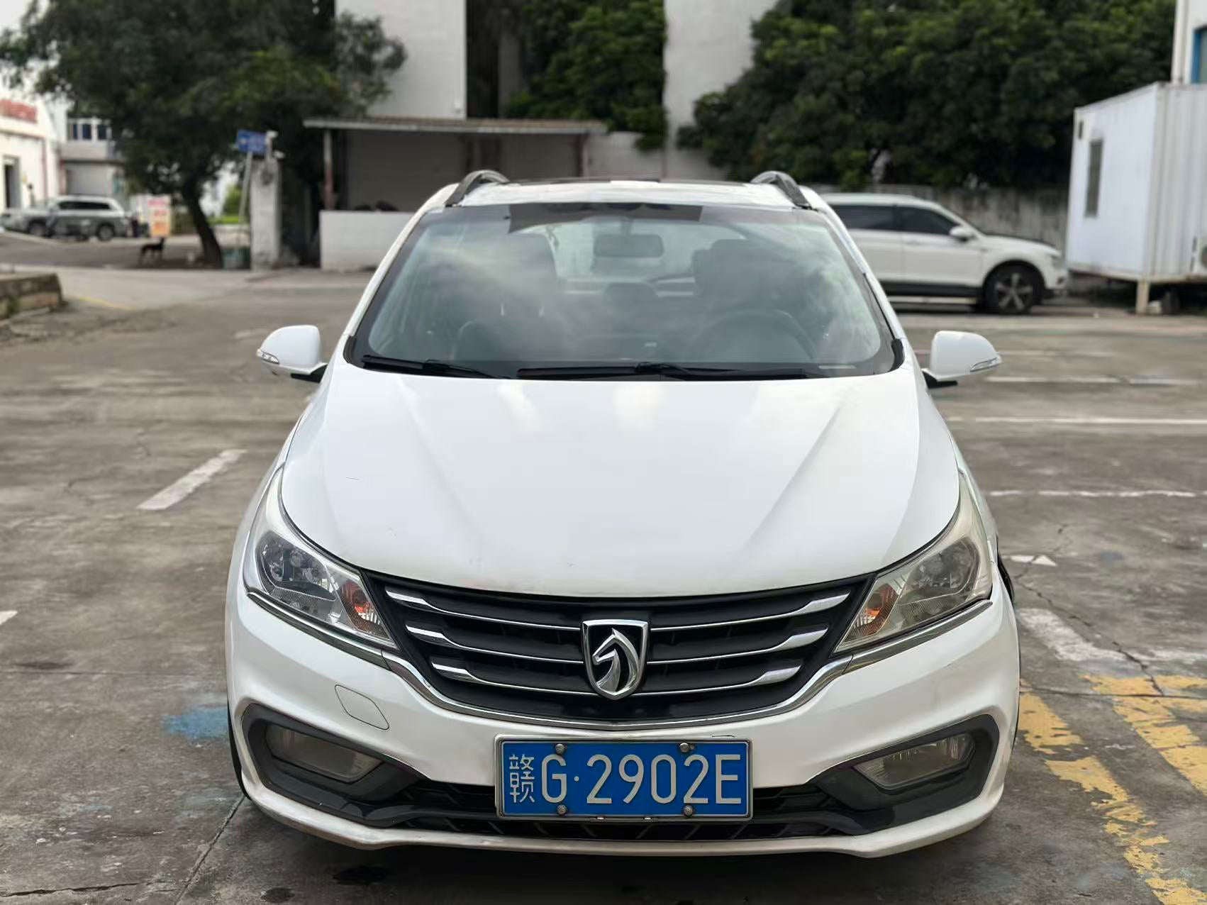 Baojun 310 2016 1.2L Manual Luxury Edition – White Hatchback | Export Ready